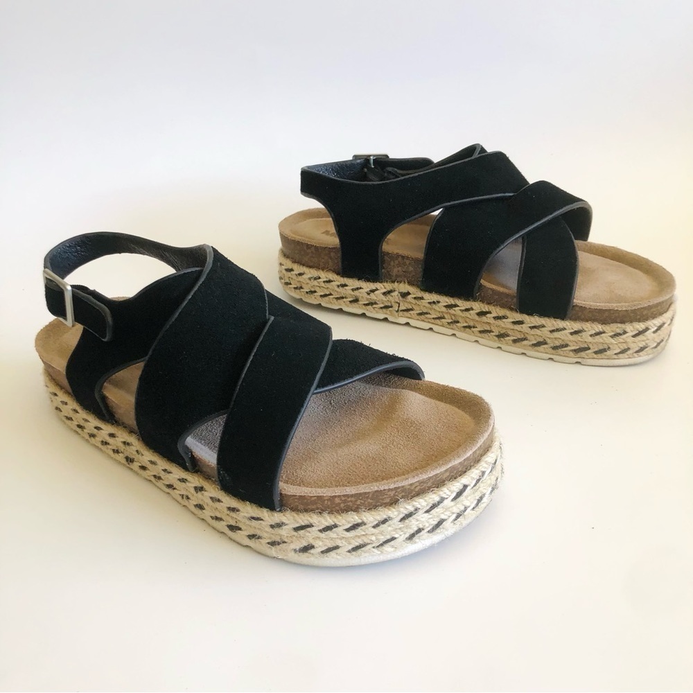 Muk Luks Beach Bingo Platform Espadrille Sandals - Picture 4 of 13